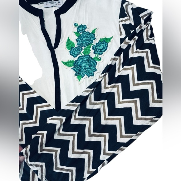 Maria B Cotton Tunic Top Size L
Elegant long cotton tunic - Picture 7 of 9